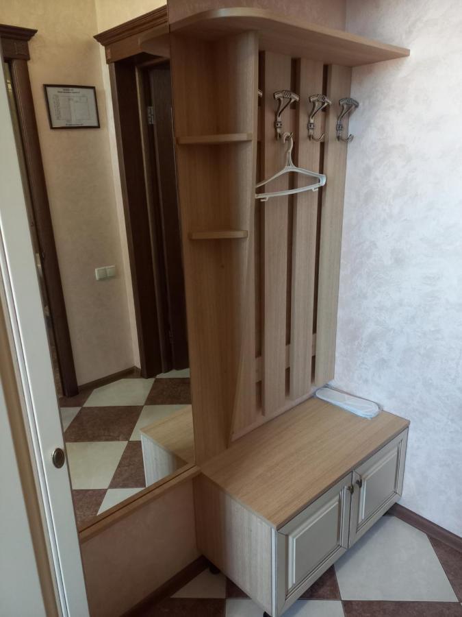 Гостиный Двор Надежда Hotell Khlibodarske Exteriör bild
